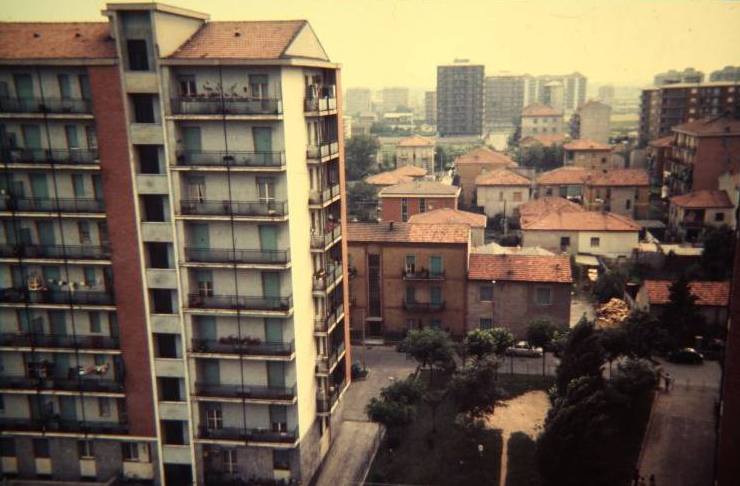 Vista del palazzo Monte Grappa 62b